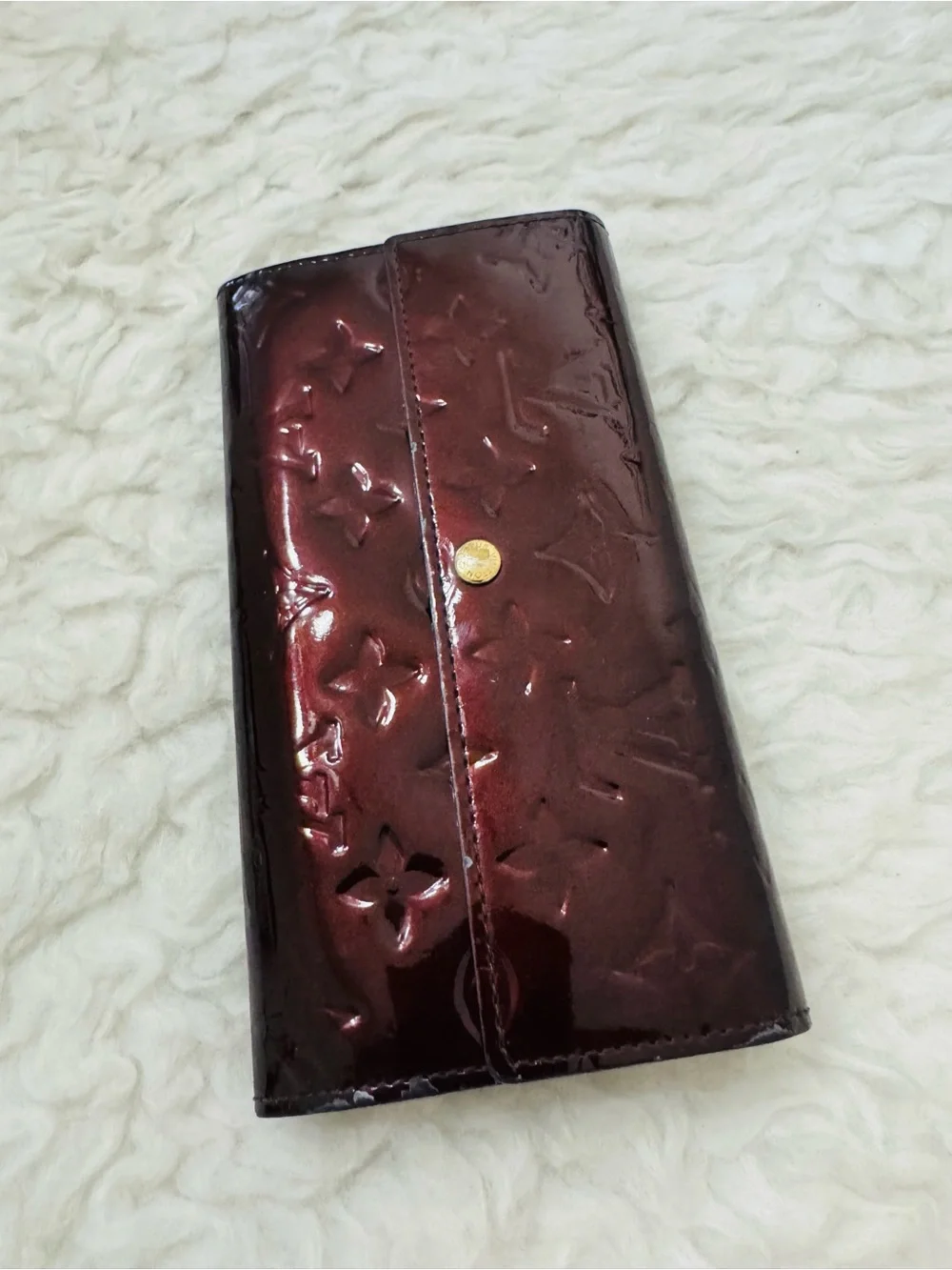 Louis Vuitton vernis Monogram Long Sarah leather Wallet - Burgundy